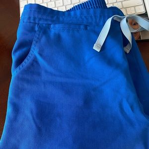 Figs Yola royal blue size small